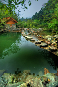 湖北山坡湖景图片