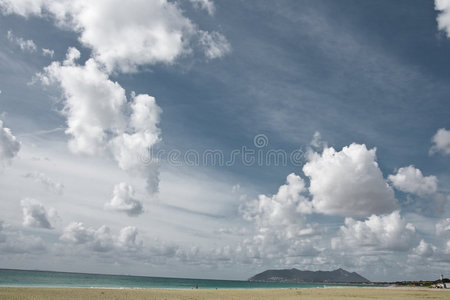 海滩和天空