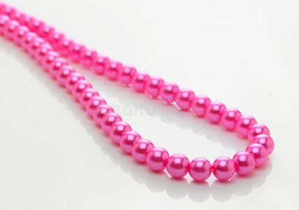 粉红珍珠链