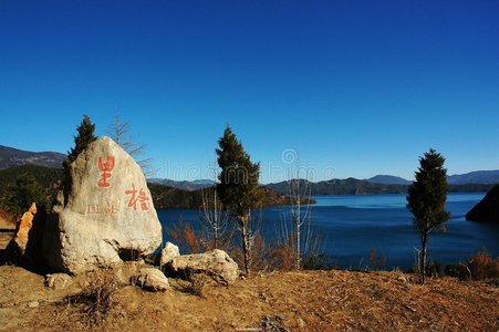 泸沽湖附近李阁村路标图片