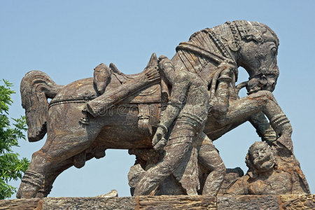 康纳克神庙的战马雕像图片
