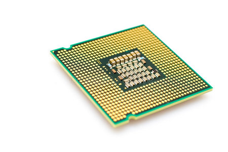 一个艺术3d 例证的灰色 cpu 微处理器与等离子弧内放斜在黑色的主板