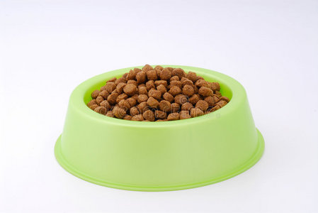 狗粮洒出来图片