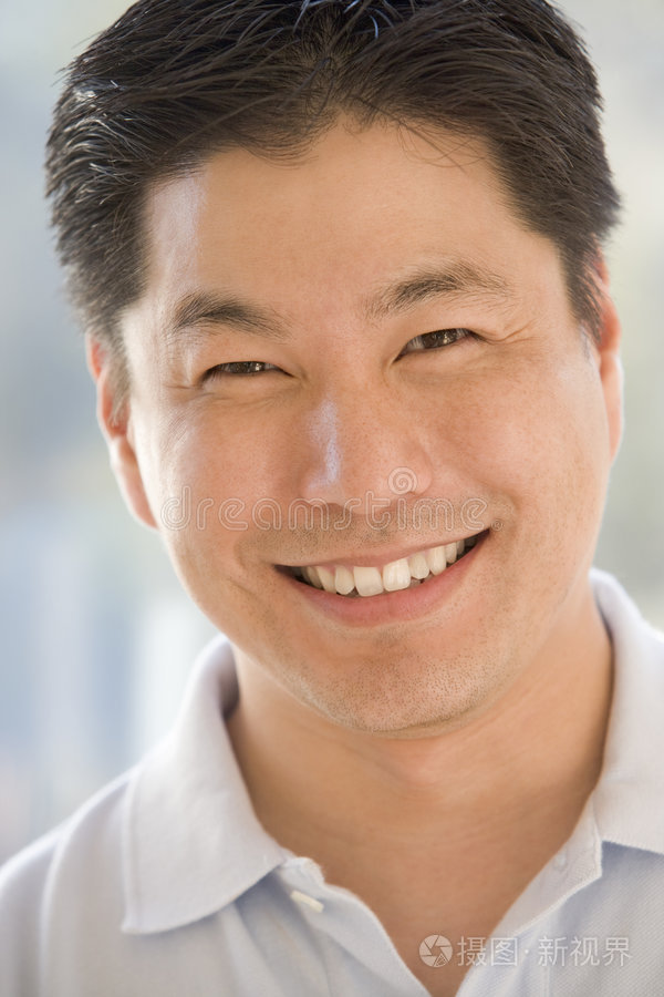 微笑的男人头像