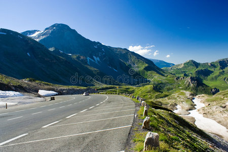 阿尔卑斯山公路