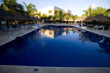 墨西哥豪华度假村游泳池
