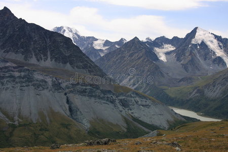 夏季阿尔泰山图片