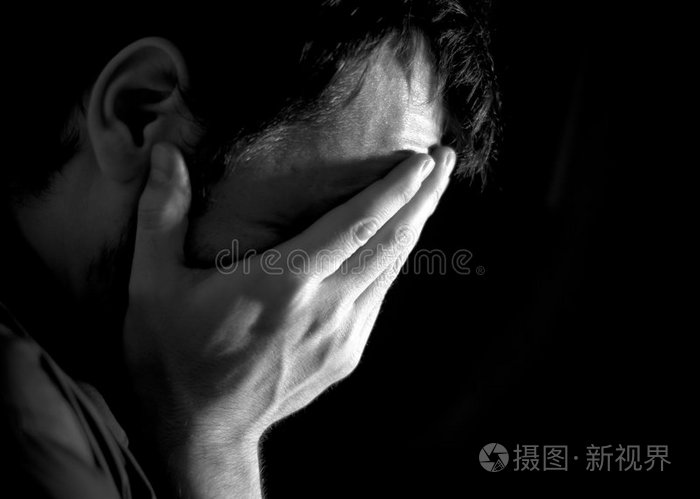 哭泣的男人