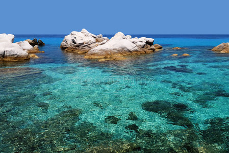 海的颜色图片