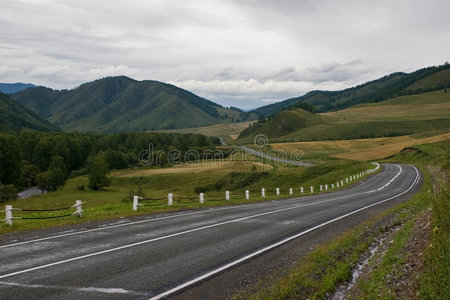 山路