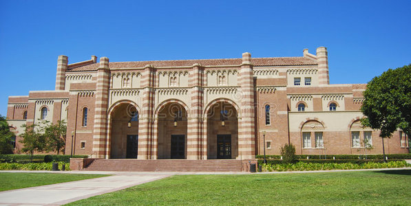 大学校园建筑图片