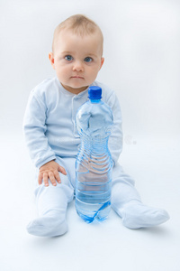 婴儿和水