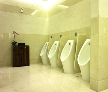 男厕图片
