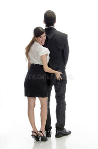 女人推着男人的背