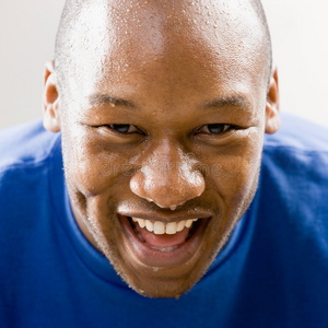 乏力疲惫疲惫的人微笑着照片