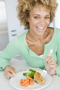 女性健康饮食，进餐时间