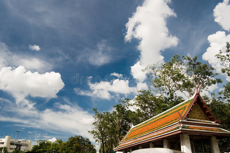 天空下的曼谷寺