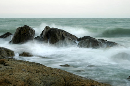 海岸上的碎浪