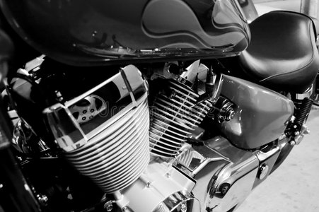 摩托车铬发动机图片