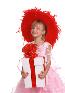 戴红帽和礼品盒的女孩。