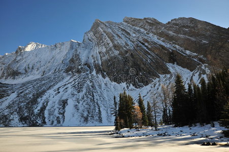 雪山湖