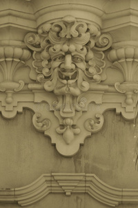 圣地亚哥西班牙老建筑的正面图片