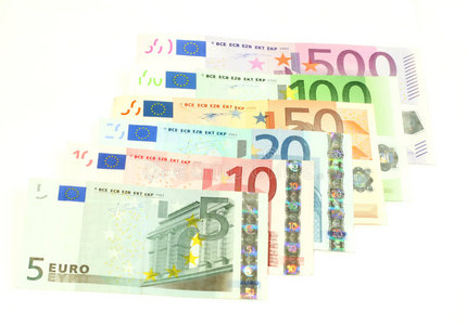 欧元纸币，白色隔离