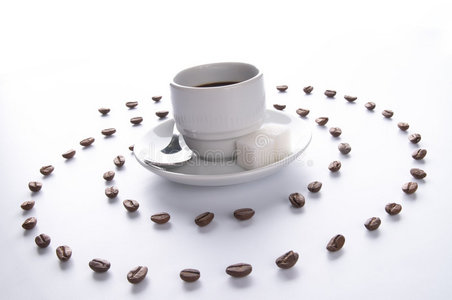 咖啡杯和谷物螺旋