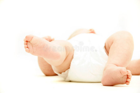 婴儿的脚在白色上面
