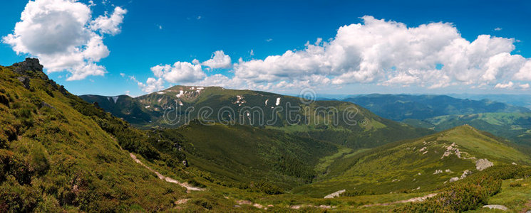 夏季山景