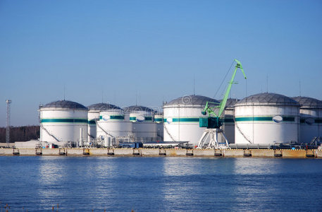 2号港储油罐照片