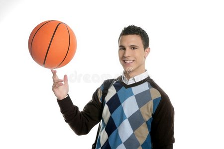 带篮球的快乐男生