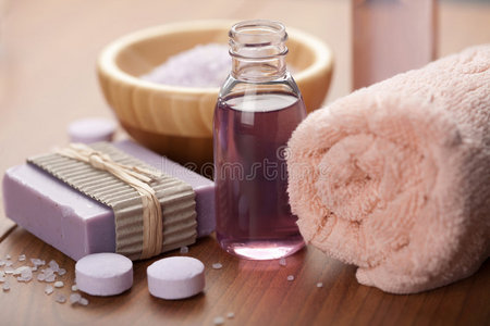 精油和草药香皂。水疗和身体护理