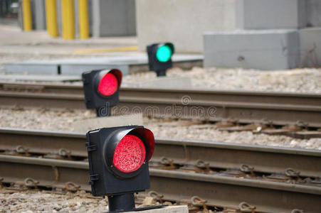 列车轨道信号机照片
