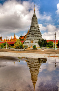 柬埔寨皇宫塔楼hdr