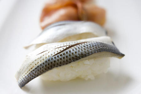 沙丁鱼寿司照片