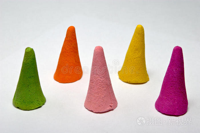 圆锥体统一颜色