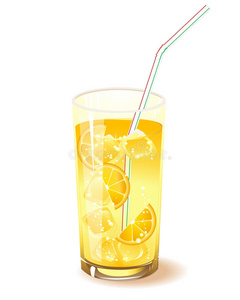 杯子里有饮料橙子和冰块