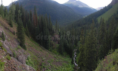 科罗拉多落基山脉的深河峡谷