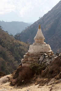 西藏喜马拉雅山尼泊尔的古老佛塔