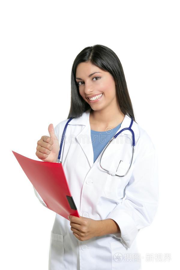 金发碧眼的印度快乐女医生