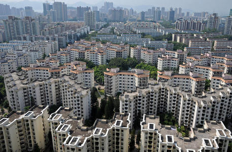 拥挤的城市照片