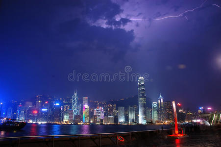 香港闪电2
