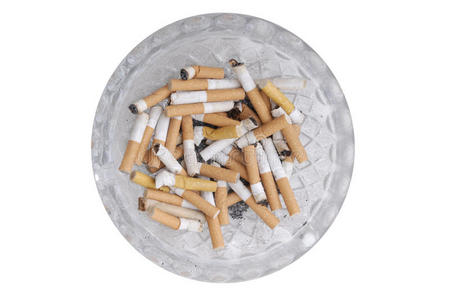 烟头烟灰缸照片