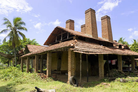 斯里兰卡手工屋顶瓦窑