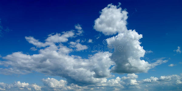 令人印象深刻的云图片