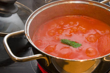 番茄牛腩汤图片