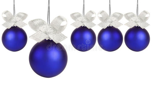 银色丝带蓝色圣诞球