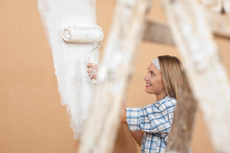家装女画墙