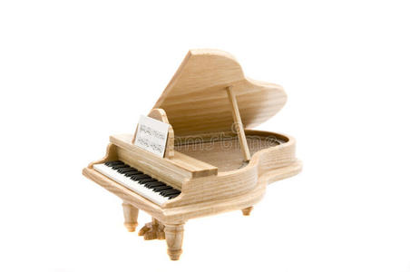 木制钢琴
